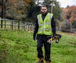 DCMST561N-XE_18V_LINE TRIMMER SKIN ONLY