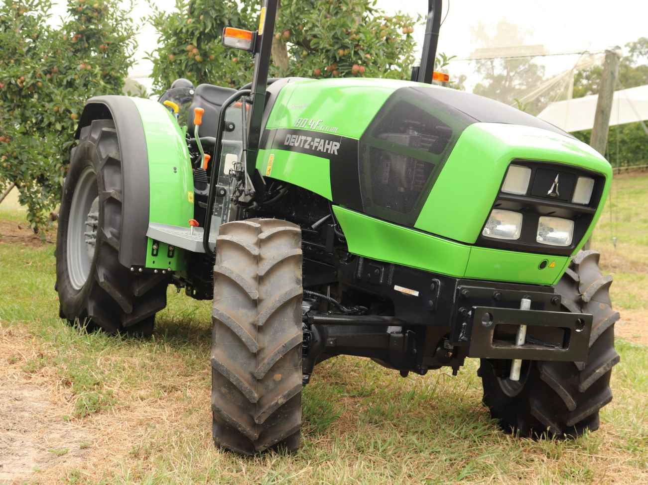 Deutz-Fahr-Agroplus-F80.4-Keyline