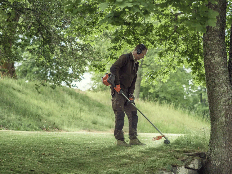 Husqvarna 325L - Image 2