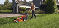 Husqvarna LC 142i Lawn Mower (Skin Only)
