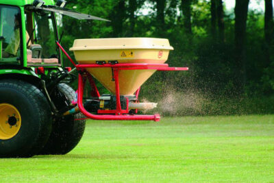 Vicon Pendulum Spreader Models PS403, PS604, PS754