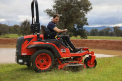 Kioti ZXD72 Lap Bars Zero Turn Mower | 25hp | Diesel | 72" Deck | ZXD Series